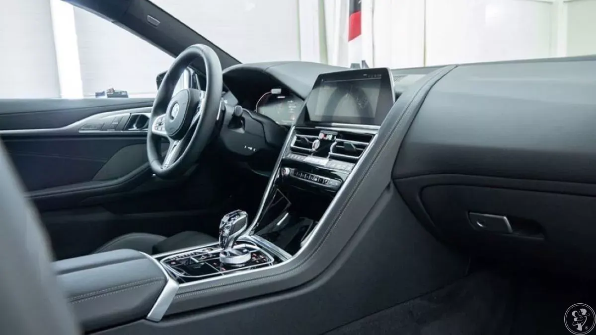 BMW 850i – samochód do wynajęcia w Brzesku
